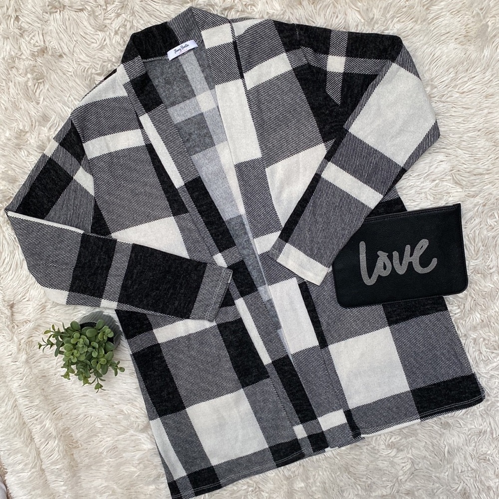 Jenny Boston Plaid Open Cardigan 💗 Black & White
